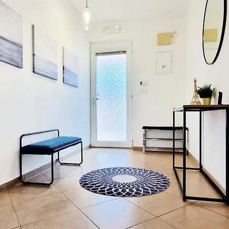 Beautiful Apart. Private Parking * براتسيلافا